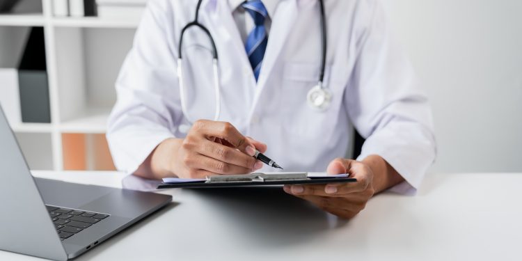 Autorización para prescribir a médicos jubilados mutualistas de Muface