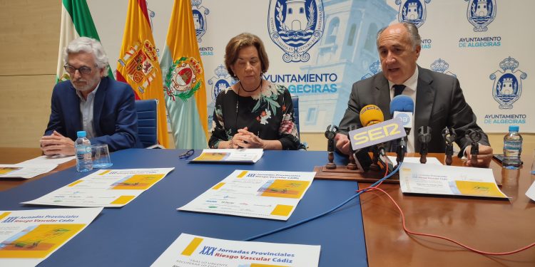 Presentadas las XXX Jornadas Provinciales de Riesgo Vascular, que se celebran en Algeciras el 3 y 4 de junio organizadas por el COMCADIZ