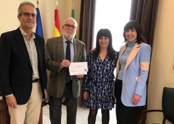 Donación económica del Colegio de Médicos a la Asociación de Daño Cerebral Adquirido de Cádiz