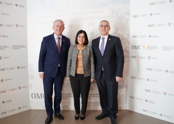 El Consejo General de Médicos recoge la historia de las ‘Mujeres Pioneras en la Medicina Española’