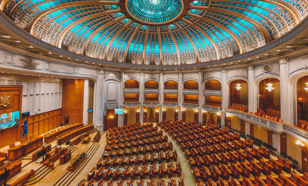 El Parlamento Europeo admite a trámite una petición del CGCOM sobre el incumplimiento de la legislación laboral de los MIR