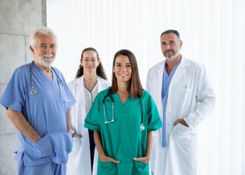 Médicos, dentistas, farmacéuticos y veterinarios contarán con programas específicos para el cuidado de la salud de sus colegiados