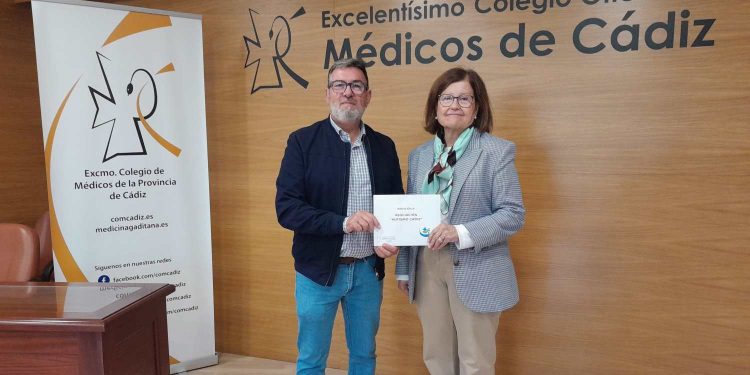 El COMCADIZ dona a Autismo Cádiz la recaudación del Taller de Rabietas de la Escuela de Padres celebrado en la sede de Jerez