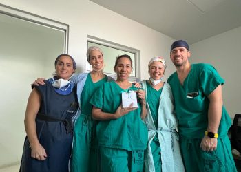 Profesionales sanitarios de los hospitales de Algeciras y Jerez desarrollan un proyecto de cooperación internacional en un hospital de San Salvador