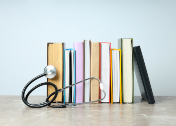 Más de 1.100 ayudas educacionales anuales para los miembros de la #FamiliaMédica a través de la FPSOMC  