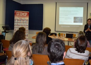 El Grupo de Trabajo ‘Medicina y Final de la Vida’ del Colegio de Médicos celebró en la Menéndez Pelayo de La Línea la mesa redonda ‘Código de Deontología Médica. Atención al final de la vida’