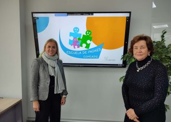 Colegio de Médicos y Delegación de Salud colaborarán para hacer llegar a la población las acciones divulgativas de la Escuela de Padres