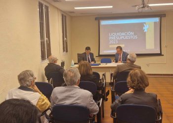 La Asamblea de Colegiados aprueba la liquidación del presupuesto y el balance de situación de 2023 del COMCADIZ