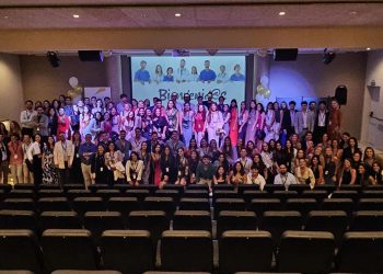 El Colegio de Médicos de Cádiz dio la bienvenida a los residentes que acaban de incorporarse a sus plazas en los centros de la provincia