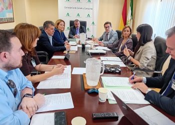 La directora gerente del SAS asume un compromiso de trabajo común con el Foro Andaluz de Médicos de Atención Primaria