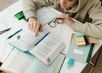 El SAPEM cumple dos años y amplía su ayuda a los estudiantes del MIR