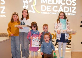 Entregados los premios del VIII Concurso de Dibujo Navideño del COMCADIZ 