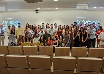 El COMCADIZ reunió a los médicos que finalizan su residencia en la provincia para orientarles sobre su horizonte laboral