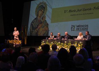 María José García-Pelayo, alcaldesa de Jerez: “Os agradezco todo lo que la profesión médica hace por la provincia”