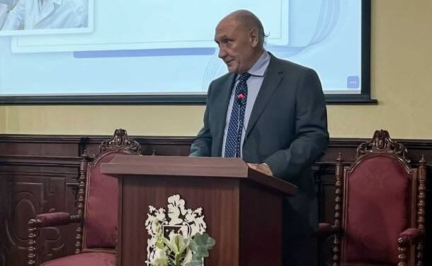 El Colegio de Médicos expresa su pesar por el fallecimiento del Dr. Amaro Camacho