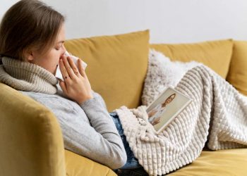 El Colegio de Médicos llama a la tranquilidad y a la responsabilidad de la población ante la actual incidencia de las infecciones respiratorias agudas y recuerda la importancia de vacunarse