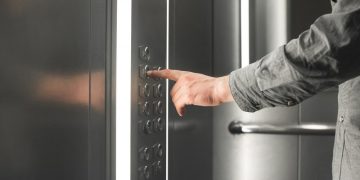 ‘Vivir en un ascensor emocional’ (30 de marzo. El COMCADIZ, con el Día Mundial del Trastorno Bipolar)