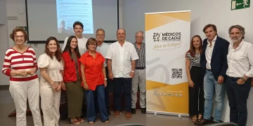 Atención al conjunto paciente-familia y equipos multi e interdisciplinares son clave en la atención al final de la vida