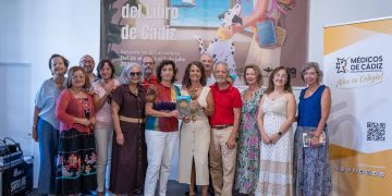 El Club de Lectura del COMCADIZ participó en la Feria del Libro de Cádiz