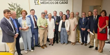 José Antonio Girón, Javier Benítez y Casimiro García reciben los Premios Medicina Gaditana 2026 del Colegio de Médicos